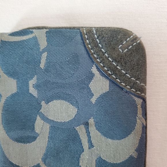 Blue Coach Wristlet - Picture 3 of 6